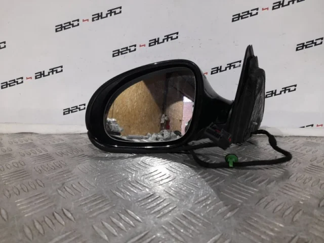 Стекла и зеркала для Volkswagen Passat Variant (B6, Typ 3C) 2004-2010 на фотографиях