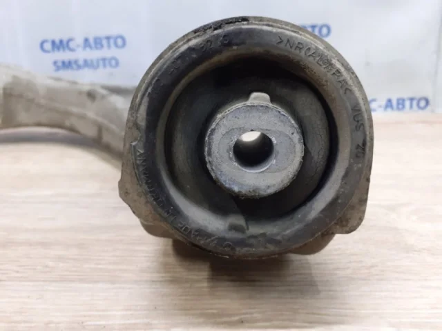 Рычаг передний левый нижний для Volkswagen Touareg II (7P5) Rest 2014-2018 на фотографиях