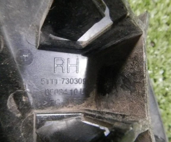 Крышка форсунки фароомывателя правая для BMW X5 F15 (Ф15) 2013-2018 на фотографиях