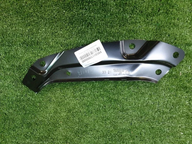 Кронштейн правой фары верхний для Volkswagen Polo V (6C) Седан 2015-2020 на фотографиях