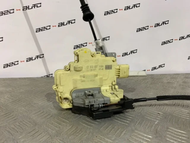 Замок передней левой двери для Volkswagen Passat Variant (B6, Typ 3C) 2004-2010 на фотографиях