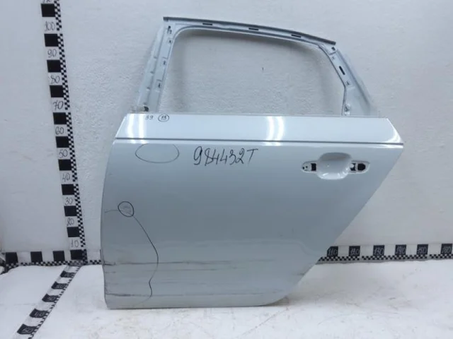 Двери для Audi A4 B9 Avant 2015+ на фотографиях