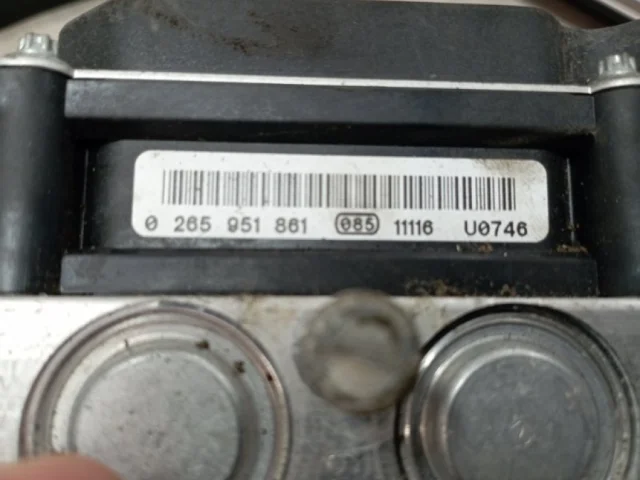 Блок ABS для Citroen C4 Седан 2010-2016 на фотографиях