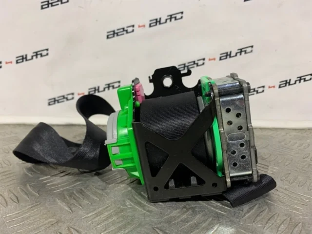 Ремень безопасности передний левый для Citroen C4 Хэтчбек 2010-2016 на фотографиях