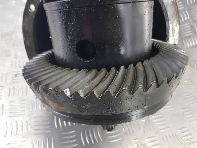 Редуктор заднего моста для Mitsubishi Pajero V70 5dr (JDM) 1999-2006 на фотографиях