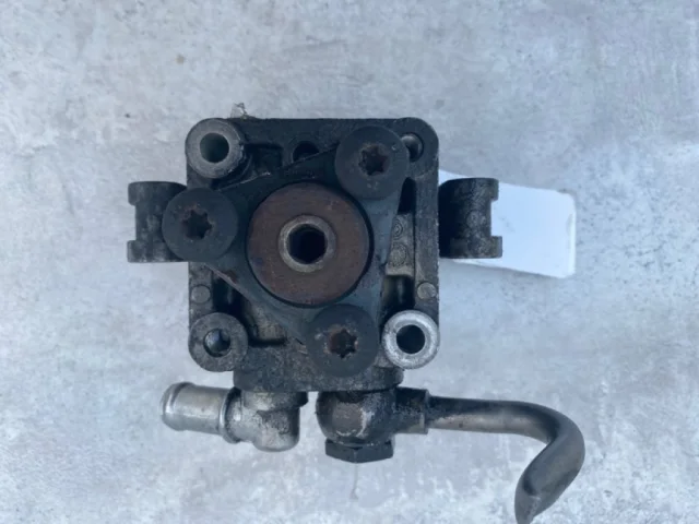 Насос ГУР для BMW 1er Е81 2007-2012 на фотографиях