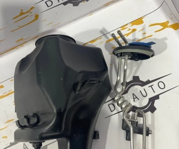 Бачок омывателя для Mercedes-Benz S class W222 2013-2017 на фотографиях