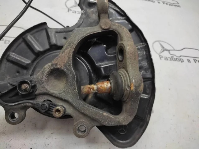 Кулак поворотный левый для Mercedes-Benz S class W220 1998-2005 на фотографиях