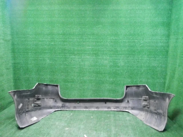 Бампер для Volkswagen Passat (B8) Variant 2014-2019 на фотографиях