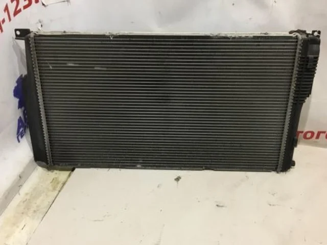 Панель радиатора (телевизор) для BMW 1er Ф20 2011-2015 на фотографиях