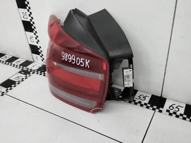 Фонарь внешний левый для BMW 1er Ф20 rest.1 2015-2020 на фотографиях