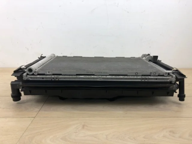 Кассета радиаторов для Volkswagen Passat (B8.5) 2019+ на фотографиях