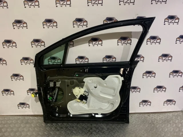 Двери для Citroen C4 Хэтчбек 2004-2011 на фотографиях