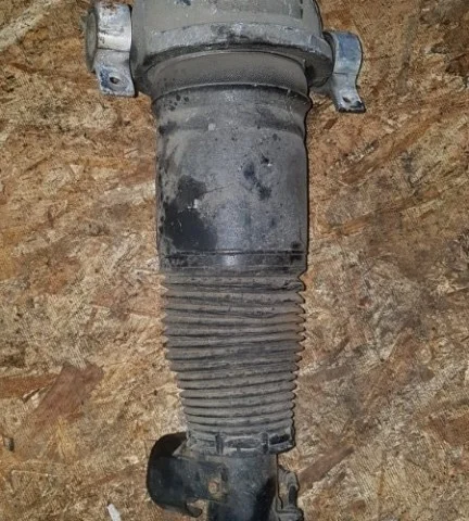 Пневмостойка задняя правая для Volkswagen Touareg I (7L) 2002-2010 на фотографиях