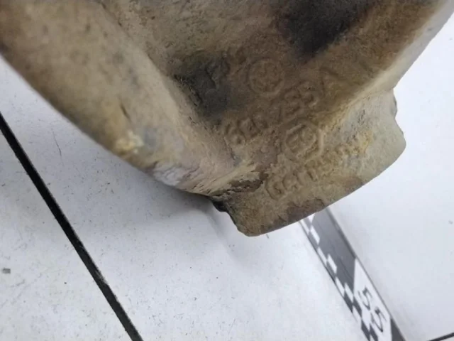 Кулак поворотный левый для Volkswagen Polo V (6R) 2009-2014 на фотографиях