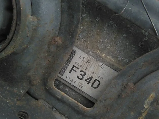 Привод задний правый для Mitsubishi Pajero V70 5dr (JDM) 1999-2006 на фотографиях