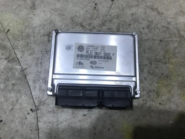 Блок управления пневмоподвеской для Volkswagen Touareg I (7L) 2002-2010 на фотографиях