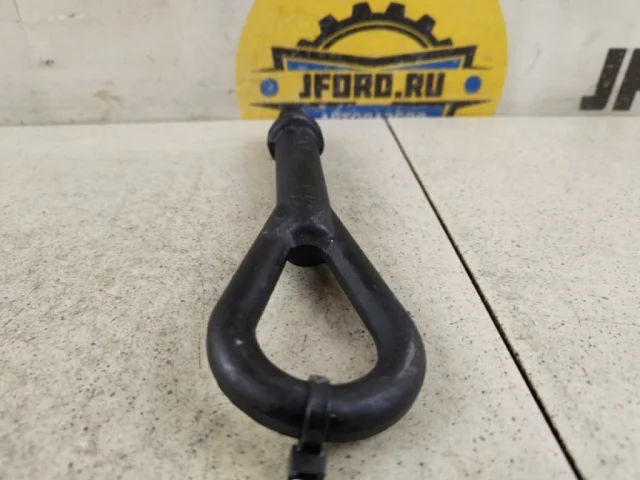 Буксировочный крюк для Ford Galaxy CD340 2006-2015 на фотографиях