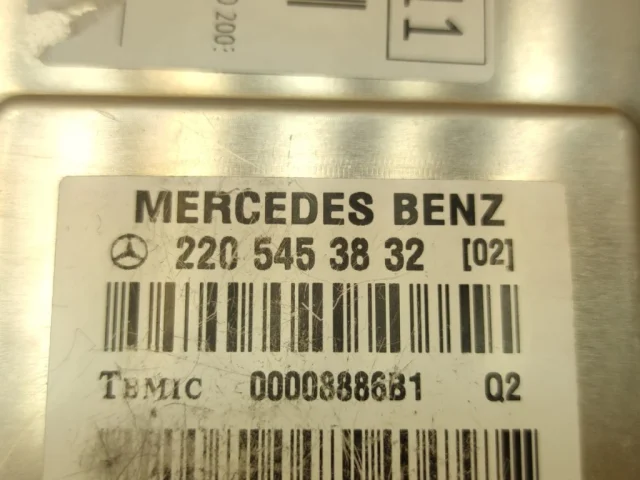 Блок управления пневмоподвеской для Mercedes-Benz S class W220 1998-2005 на фотографиях