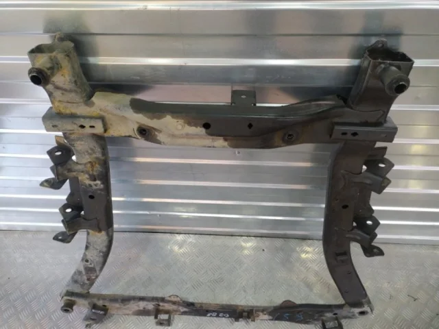 Подрамник двигателя для Renault Duster HM 2020+ на фотографиях