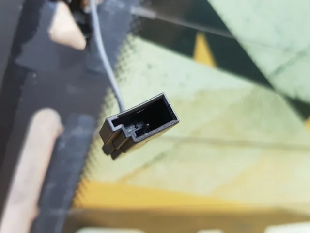 Стекло заднее для BMW 7er Е38 1994-2001 на фотографиях