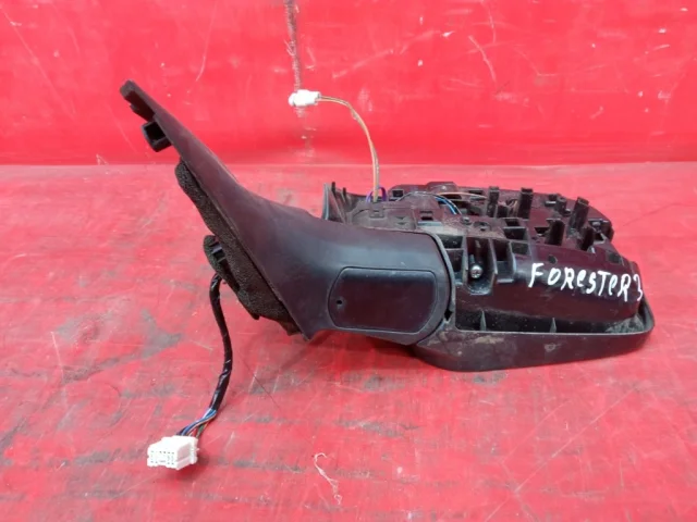 Стекла и зеркала для Subaru Forester SH 2008-2012 на фотографиях