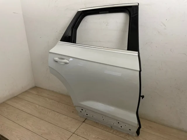 Дверь задняя правая для Volkswagen Touareg III (CR) 2018+ на фотографиях