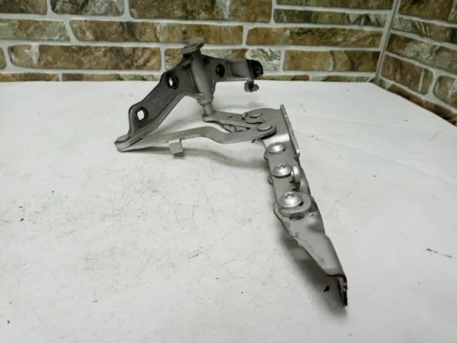 Петля капота левая для Mercedes-Benz S class W221 2005-2013 на фотографиях