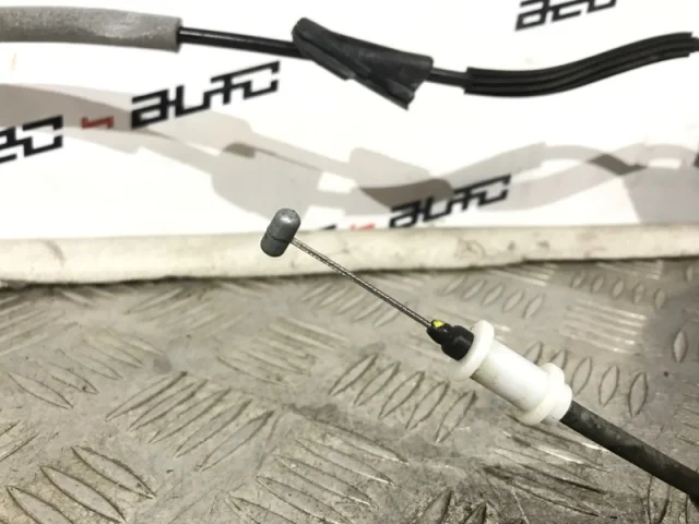 Двери для Citroen C4 Хэтчбек 2010-2016 на фотографиях