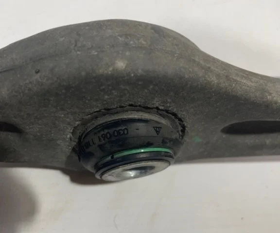 Рычаг передний левый нижний для Mercedes-Benz S class W222 2013-2017 на фотографиях