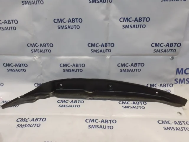 Накладка двери передней правой для Mercedes-Benz M class W164 2005-2011 на фотографиях