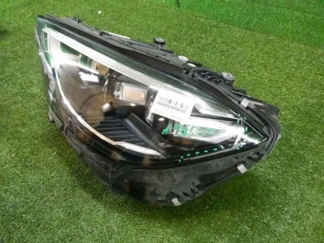 Фары для Mercedes-Benz S class W223 2021+ на фотографиях