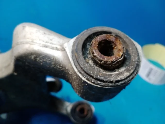 Качающийся рычаг левый для Nissan Murano Z51 2007-2015 на фотографиях