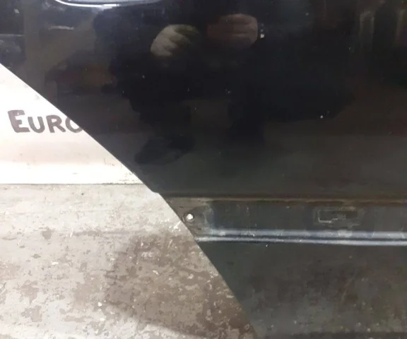 Дверь задняя правая для Mercedes-Benz C class W202 1993-2001 на фотографиях