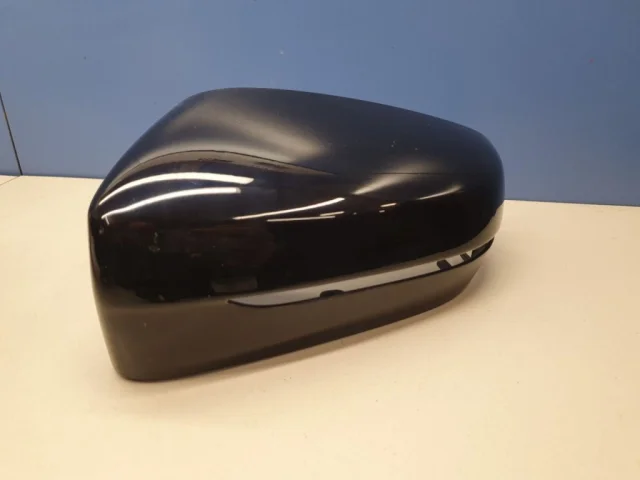 Накладка зеркала левого для BMW 5er G30 2016-2023 на фотографиях