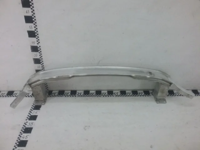 Усилитель переднего бампера для Porsche Panamera Универсал 2017-2024 на фотографиях