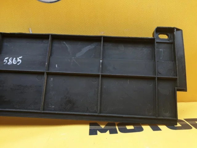 Решетка радиатора для BMW 5er Е34 1987-1996 на фотографиях