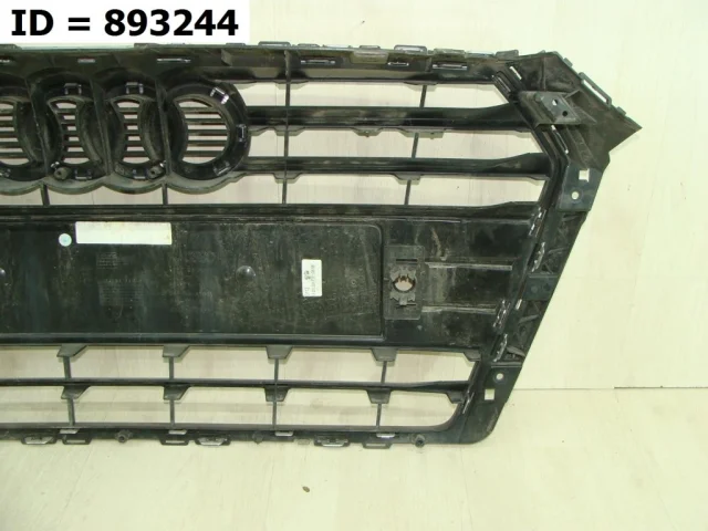 Решетка радиатора для Audi A4 B9 Avant 2015+ на фотографиях