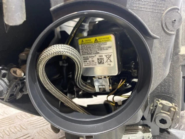 Фара левая для Citroen DS4 2011-2016 на фотографиях