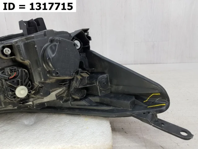 Фара ксенон левая для Subaru XV GT/G24 2017+ на фотографиях