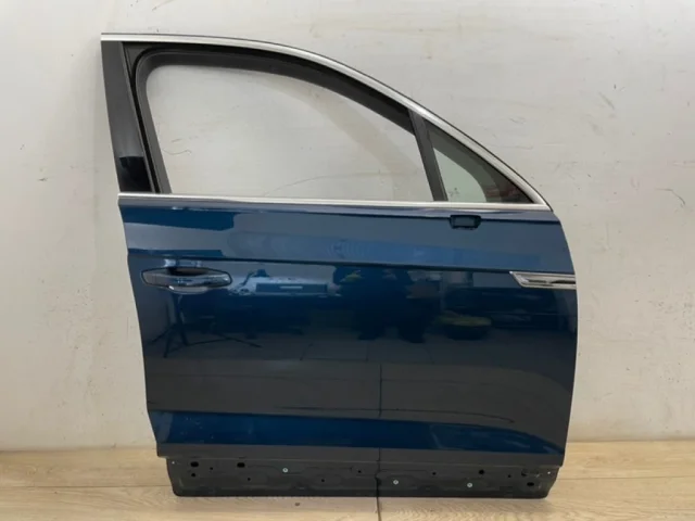 Дверь передняя правая для Volkswagen Touareg III (CR) 2018+ на фотографиях