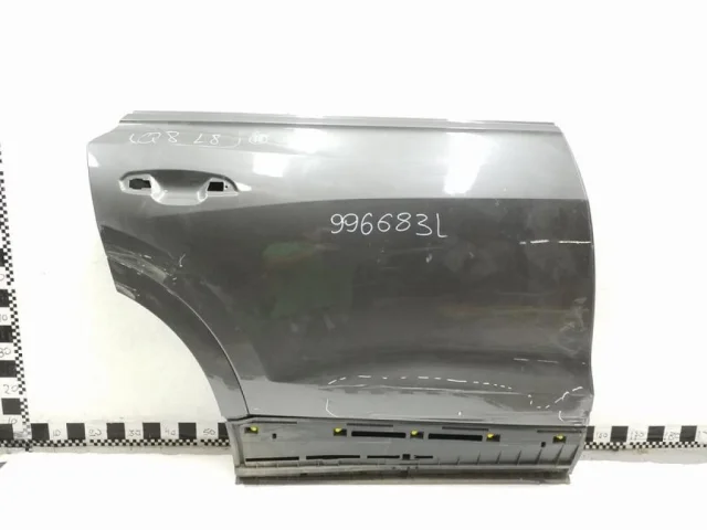 Дверь задняя правая для Audi Q8 4M 2018-2023 на фотографиях