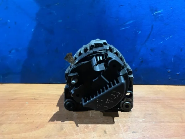 Генератор для Skoda Fabia 5J Estate 2007-2015 на фотографиях