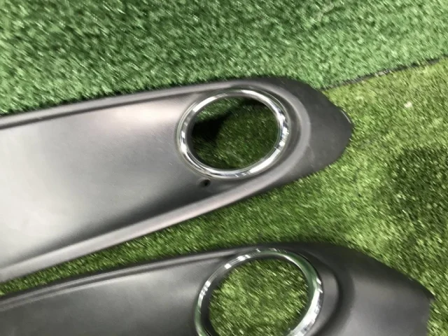 Рамка ПТФ левая для Volkswagen Polo V (6R) 2009-2014 на фотографиях