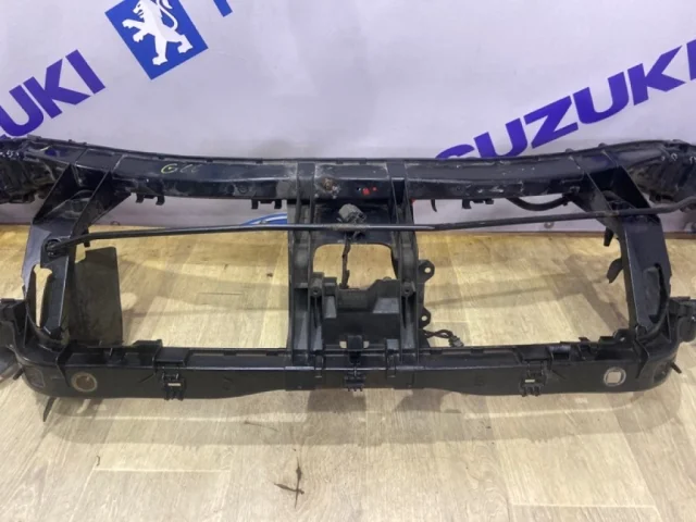 Панель радиатора (телевизор) для Ford Galaxy CD340 2006-2015 на фотографиях