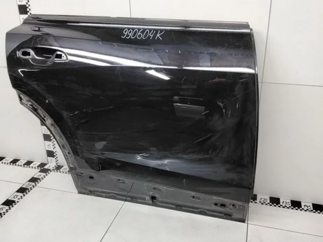 Дверь задняя правая для Audi Q8 4M 2018-2023 на фотографиях