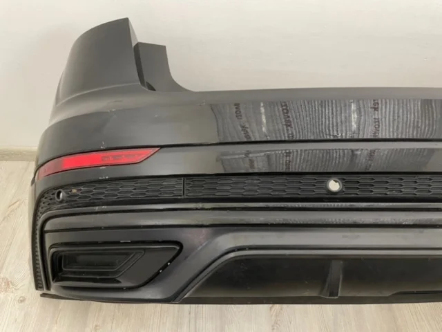 Бампер задний для Audi Q8 4M 2018-2023 на фотографиях