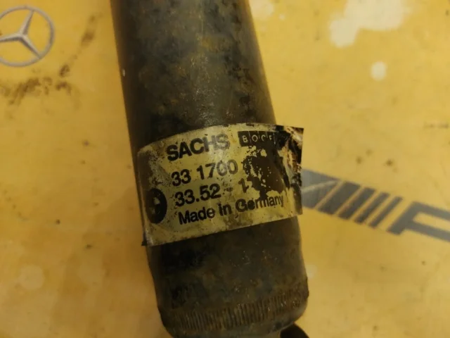 Амортизатор задний левый для BMW 7er Е38 1994-2001 на фотографиях