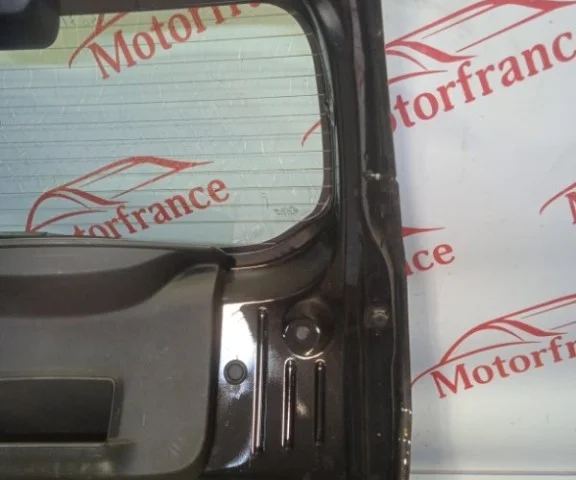 Дверь багажника для Renault Duster HM 2020+ на фотографиях