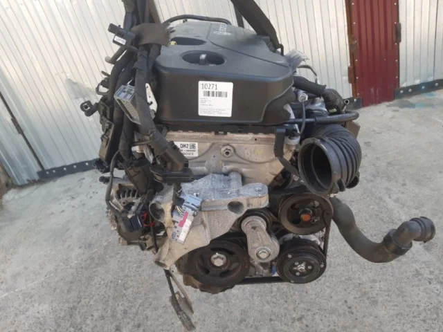 Двигатель без навесного для Opel Astra K Хэтчбек 2015-2022 на фотографиях